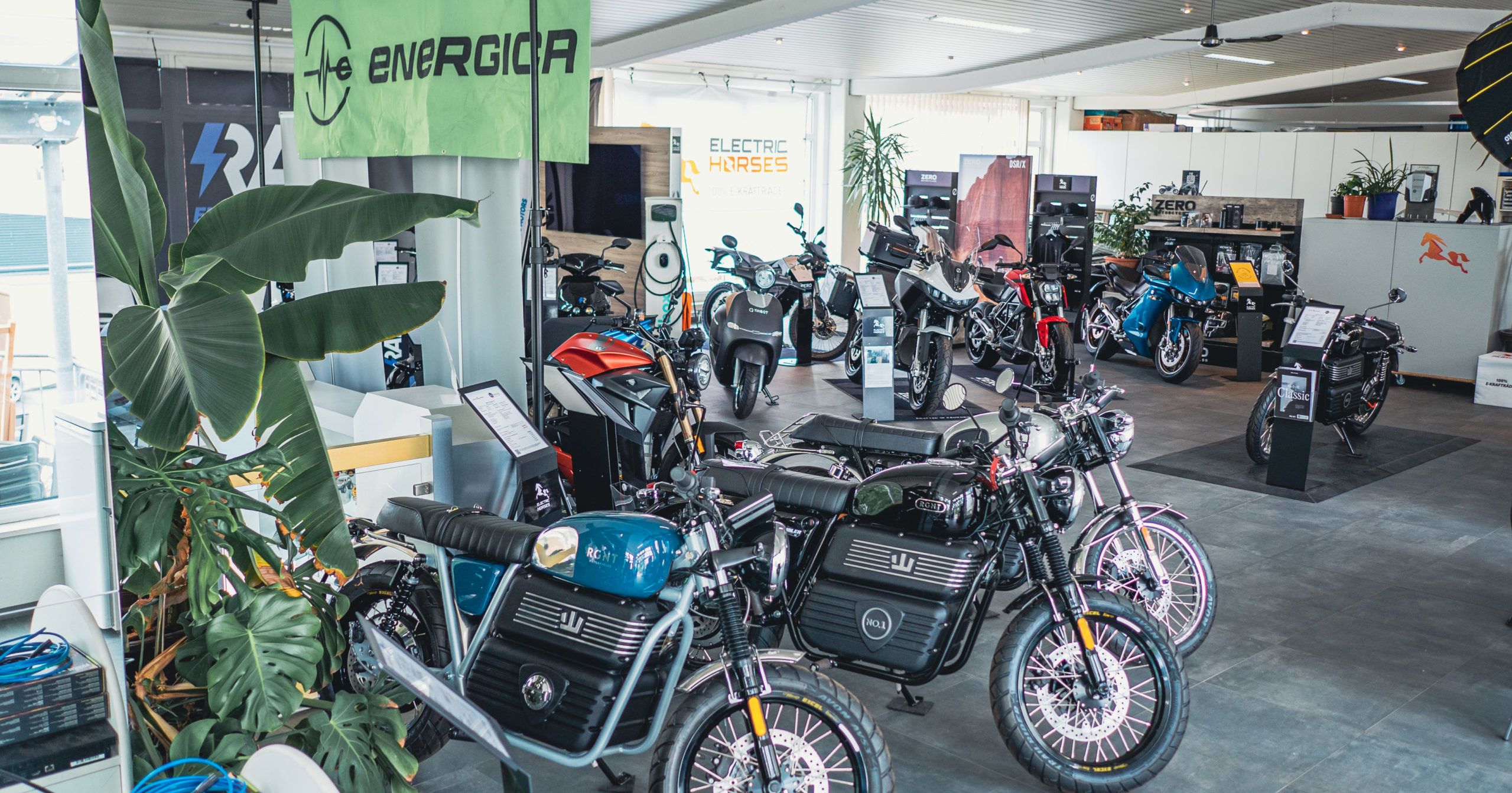 Unsere Standorte | ELECTRIC HORSES